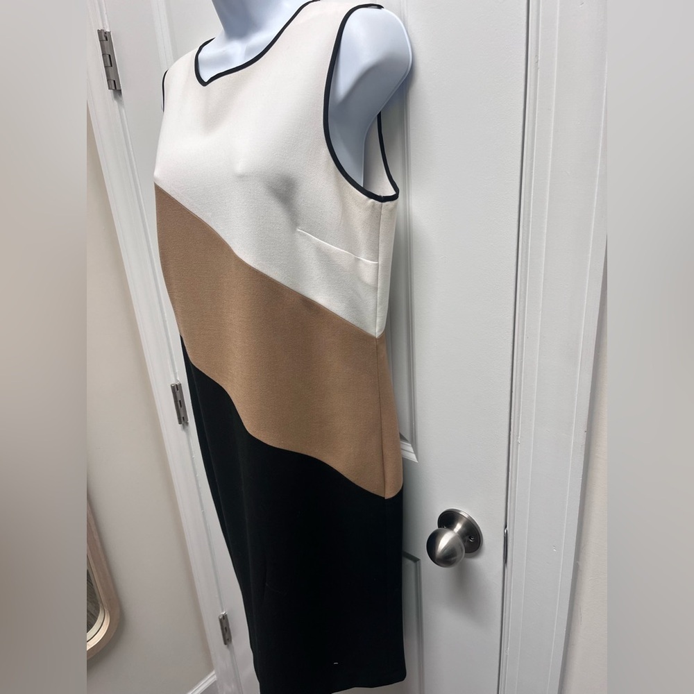 Ann Taylor SZ 10 Classic Cut Sleeveless Dress Colorblock Sheath Cream Tan Black - Picture 3 of 9